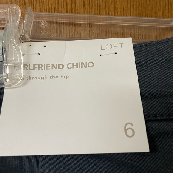 gray Loft size 6 girlfriend chino - Picture 4 of 7